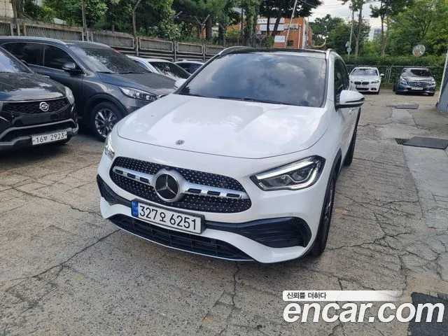 Mercedes-Benz GLA 2023 thumb 11