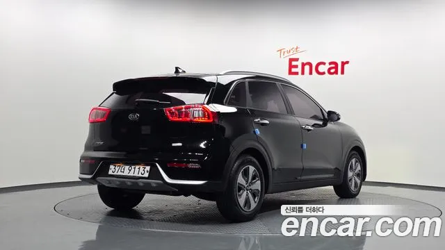 Kia Niro 2019 thumb 2