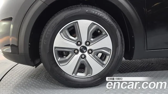 Kia Niro 2019 thumb 5