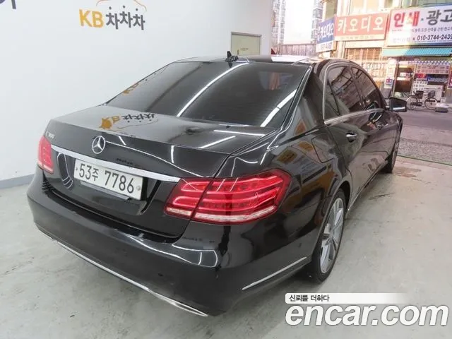 Mercedes-Benz E-Класс 2015 thumb 3