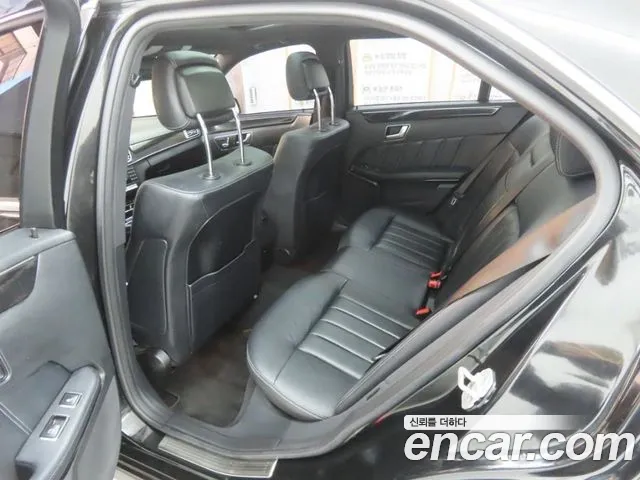 Mercedes-Benz E-Класс 2015 thumb 6