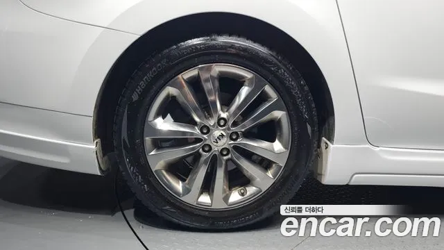 Kia Carnival 2016 thumb 5
