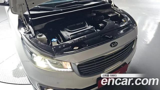 Kia Carnival 2016 thumb 6
