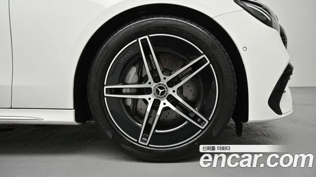 Mercedes-Benz E-Класс 2026 thumb 5