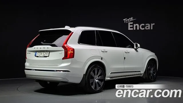 Volvo XC90 2022 thumb 2
