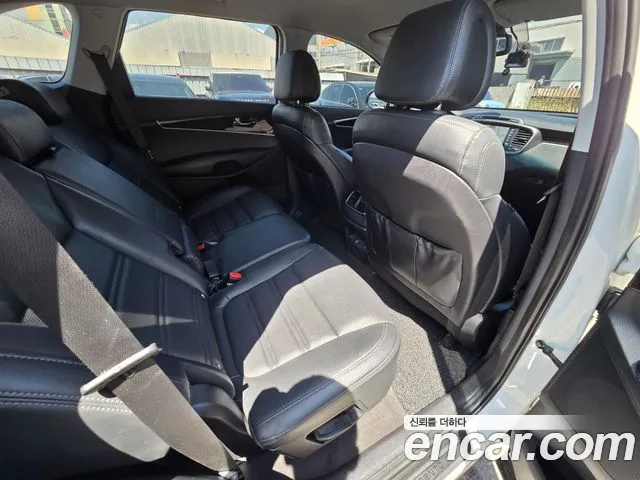 Kia Sorento 2016 thumb 8