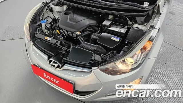 Hyundai Avante 2013 thumb 6