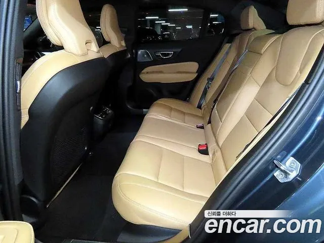Volvo S60 2021 thumb 7