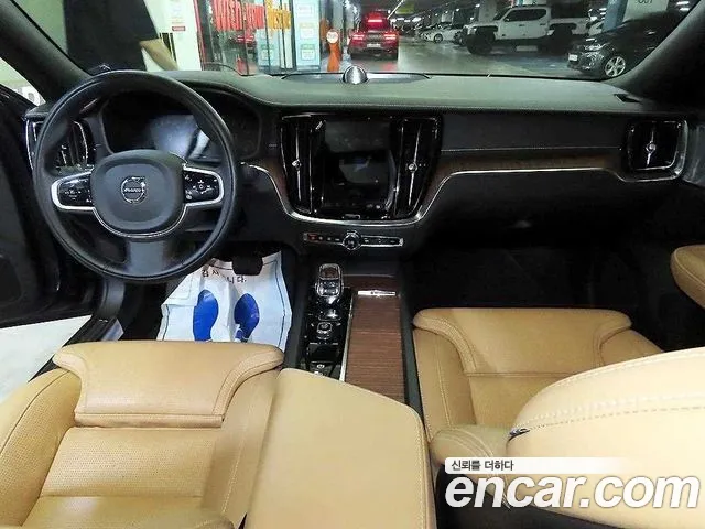 Volvo S60 2021 thumb 10