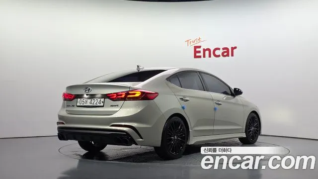 Hyundai Avante 2017 thumb 2