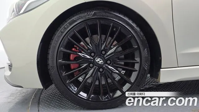 Hyundai Avante 2017 thumb 5