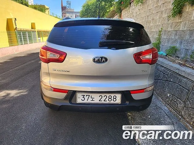 Kia Sportage 2012 thumb 5