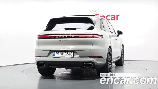 Porsche Cayenne 2024 thumb 3