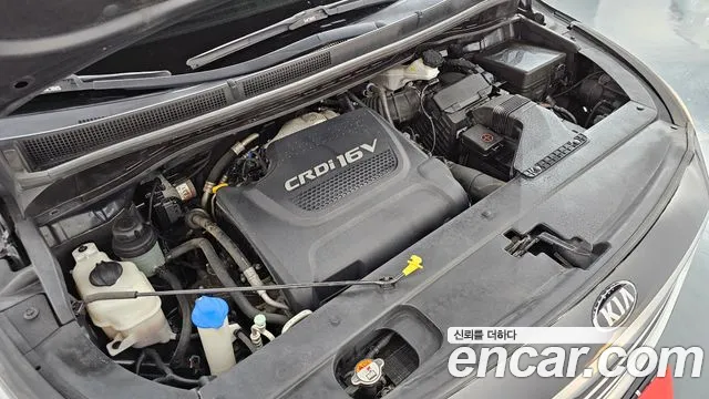 Kia Carnival 2016 thumb 6