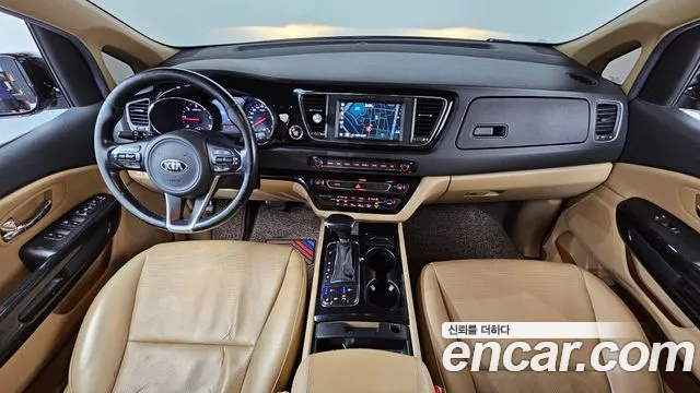 Kia Carnival 2016 thumb 7