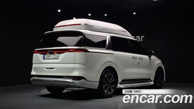 Kia Carnival 2022 thumb 2