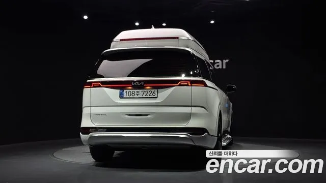 Kia Carnival 2022 thumb 4