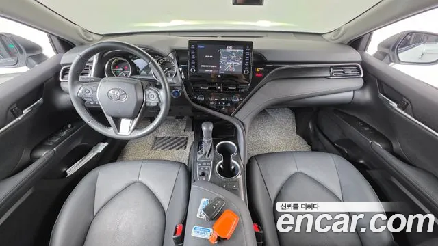 Toyota Camry 2024 thumb 7