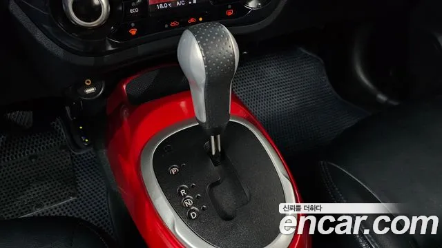 Nissan Juke 2014 thumb 9