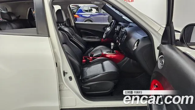 Nissan Juke 2014 thumb 11