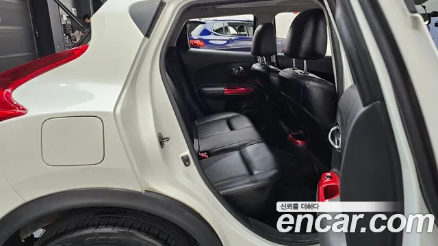 Nissan Juke 2014 thumb 12