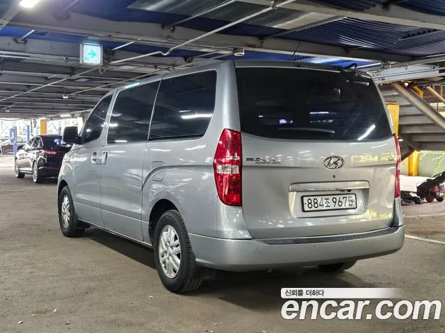 Hyundai Starex 2019 thumb 4