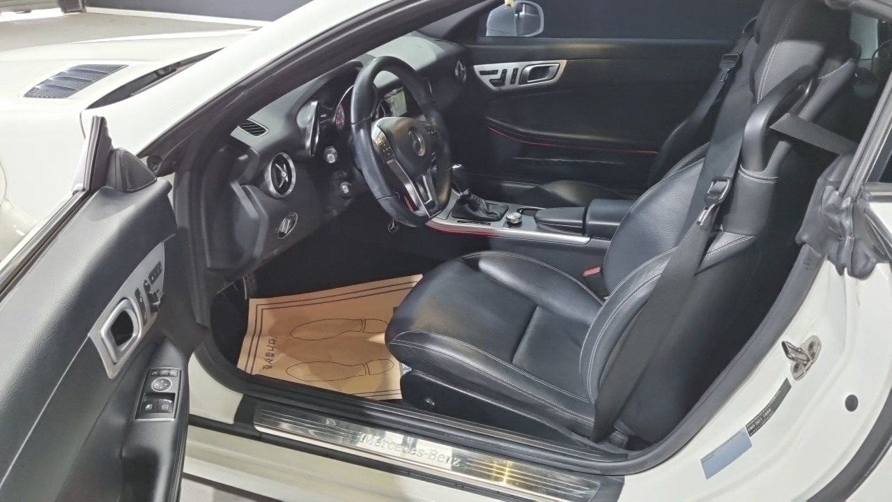 Mercedes-Benz SLK-Class 2013 thumb 5