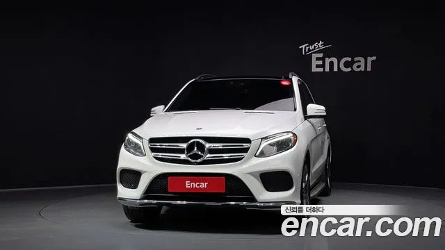 Mercedes-Benz GLE 2018 thumb 3