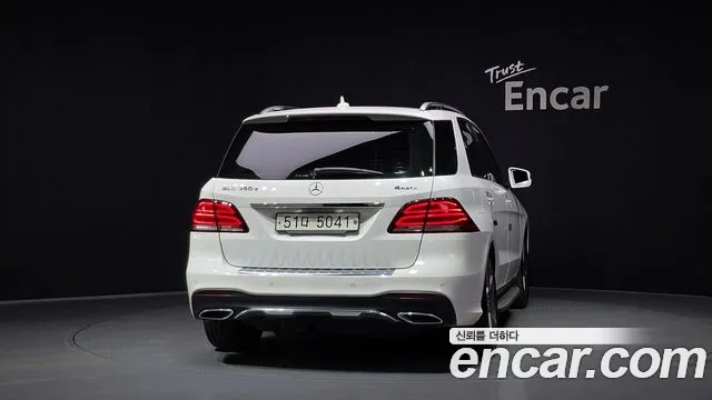 Mercedes-Benz GLE 2018 thumb 4
