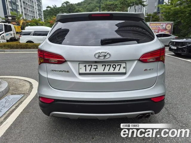Hyundai Santa Fe 2013 thumb 3