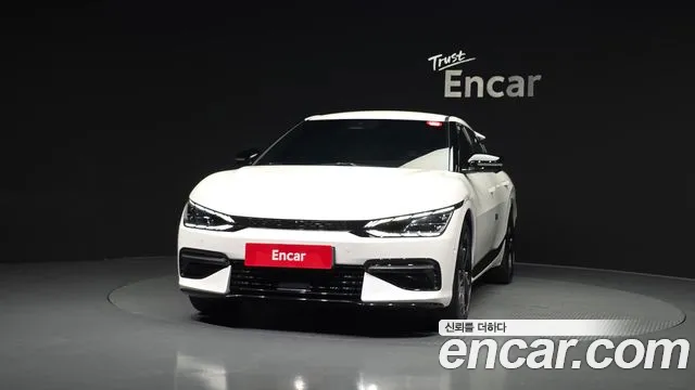 Kia EV6 2022 thumb 3
