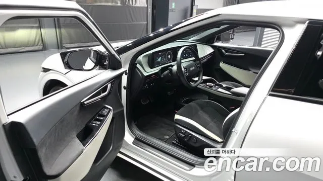 Kia EV6 2022 thumb 10