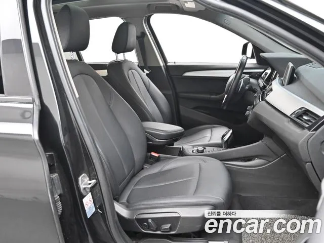BMW X1 2018 thumb 10