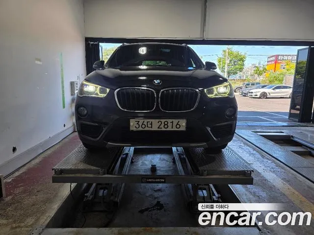 BMW X1 2018 thumb 3