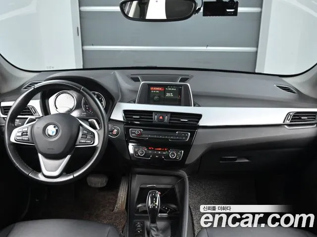 BMW X1 2018 thumb 11