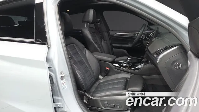 BMW X4 2023 thumb 11