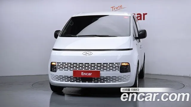 Hyundai Staria 2021 thumb 3