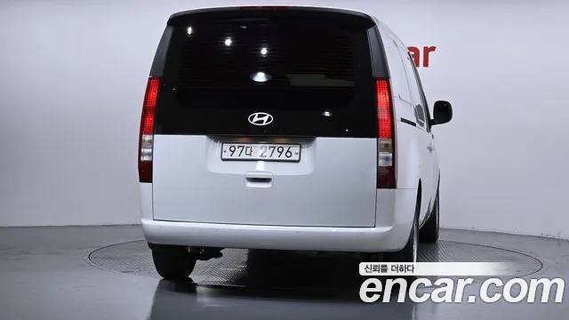 Hyundai Staria 2021 thumb 4