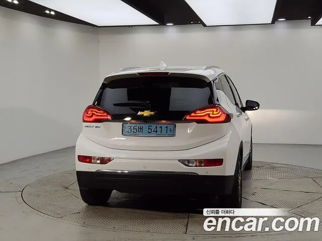 Chevrolet Bolt 2018 thumb 3