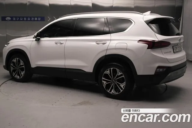 Hyundai Santa Fe 2018 thumb 2