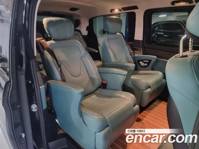 Mercedes-Benz V-Class 2022 thumb 6