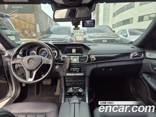 Mercedes-Benz E-Класс 2015 thumb 7