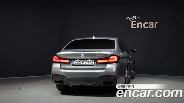 BMW 5 серии 2022 thumb 4