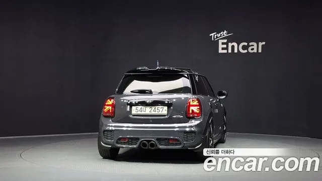 Mini Hatch 2015 thumb 4
