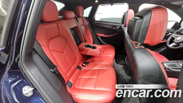 Porsche Macan 2021 thumb 9