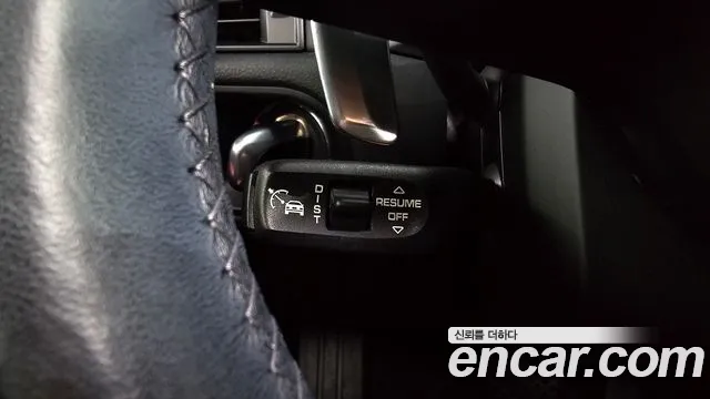 Porsche Macan 2021 thumb 11