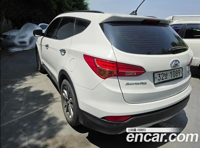 Hyundai Santa Fe 2012 thumb 6