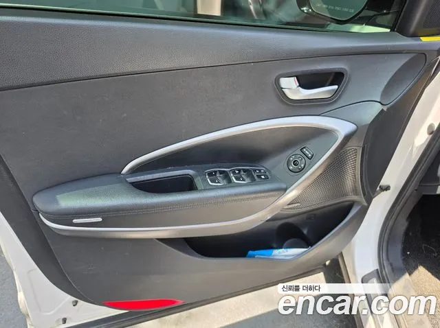 Hyundai Santa Fe 2012 thumb 9