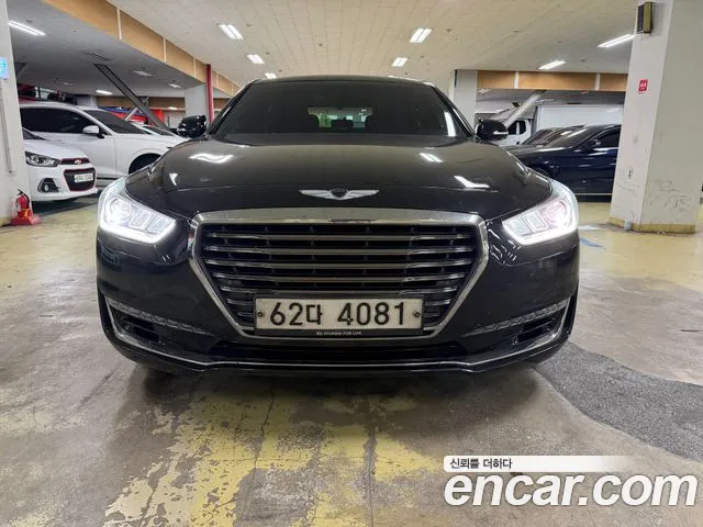 Genesis G90 2018 thumb 2