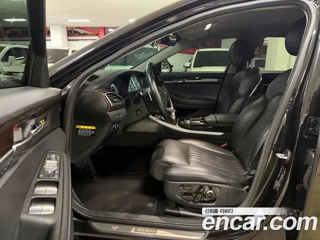Genesis G90 2018 thumb 6